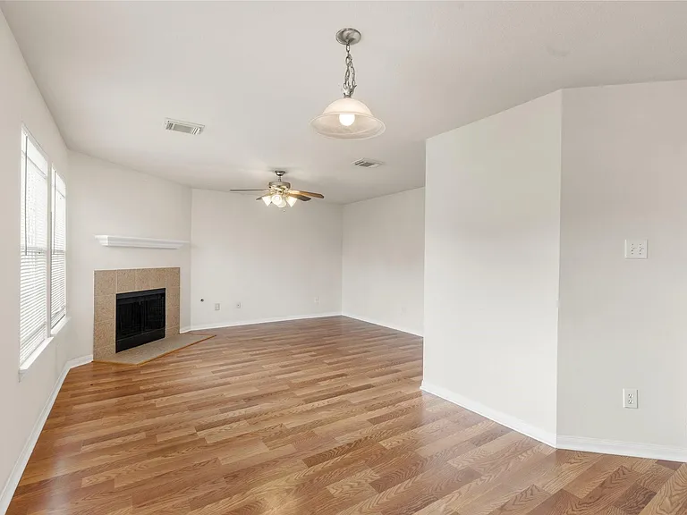 3111 Holly Ranch Dr — Photo 15