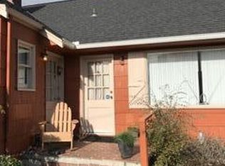 755 Bell St APT 2, Edmonds, WA 98020