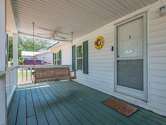 5th image of 202 Old Ferry Dock Rd