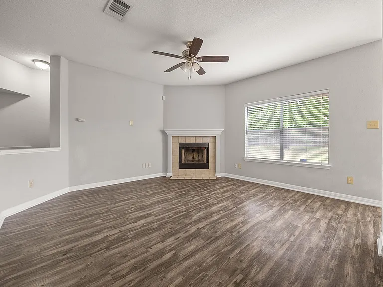 2021 Monica Ln — Photo 3