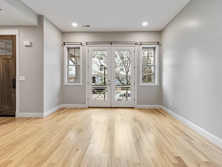 5557 Hill St #C — Photo 41