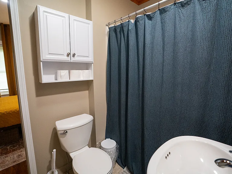 Bathroom is Jack and Jill between both bedrooms.