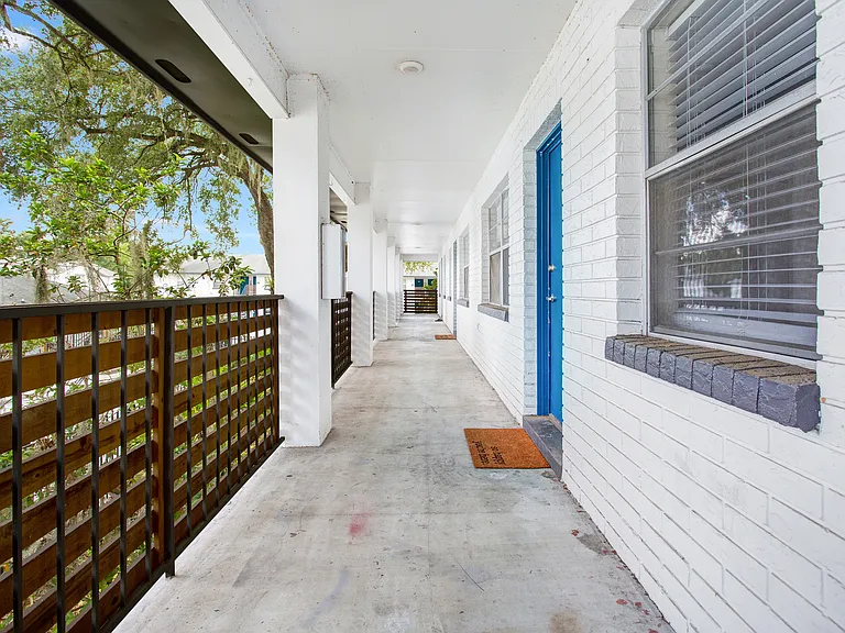 The Henry Apartments — Photo 12