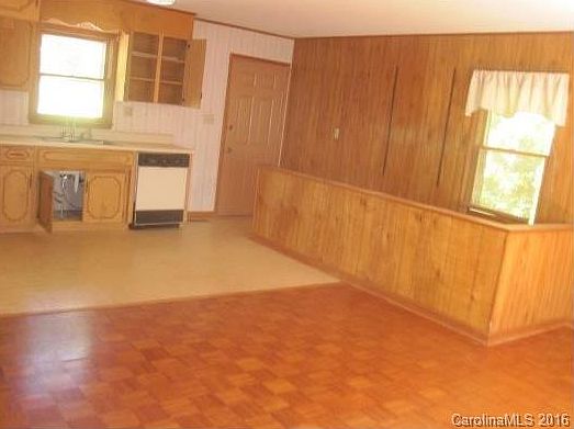 2nd image of 1296 Blanton St