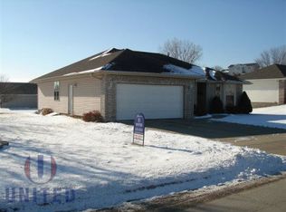 476 Titan Rd, Hinton, IA 51024