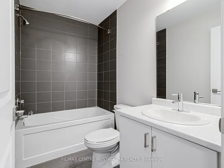 74 Soho St — Photo 31