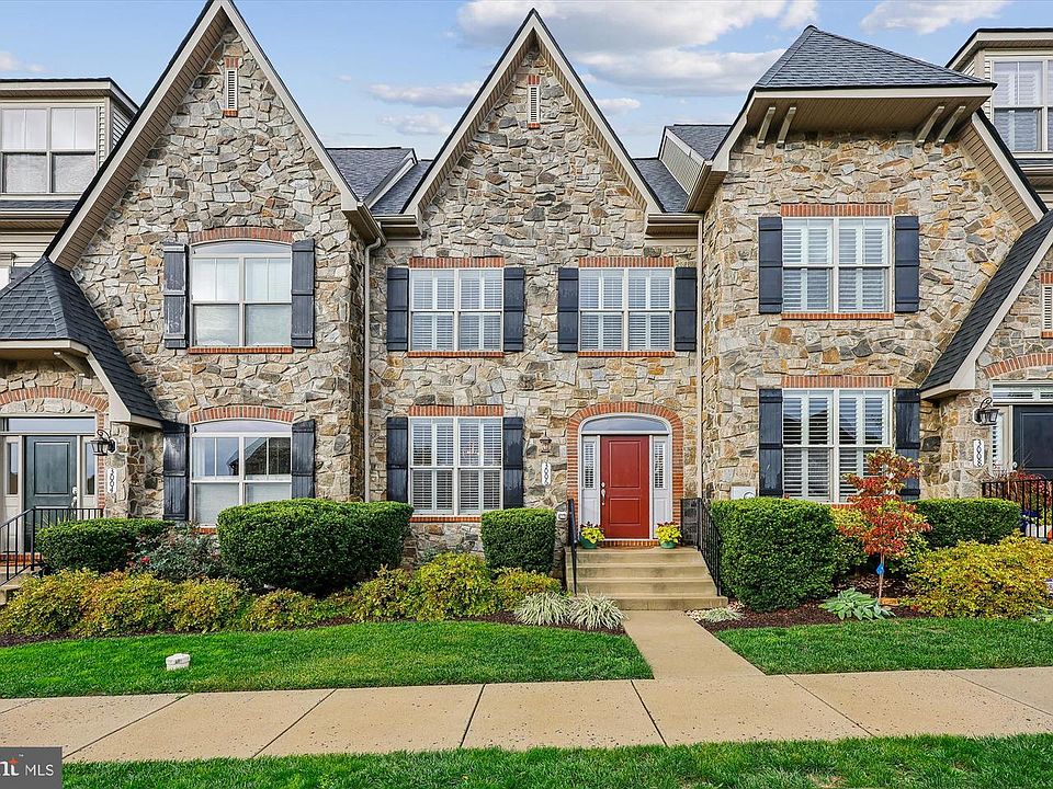 1st image of 3006 Palatine Dr