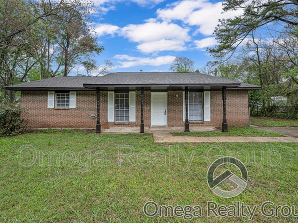 217 Clubview Dr, Prattville, AL 36067