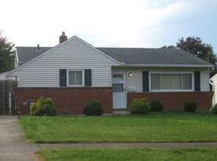 6512 Almont Dr, Brookpark, OH