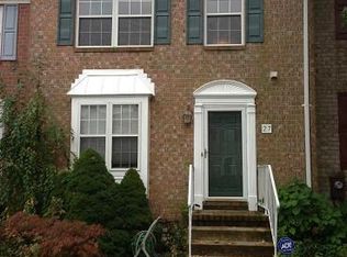 27 Open Gate Ct, Nottingham, MD 21236