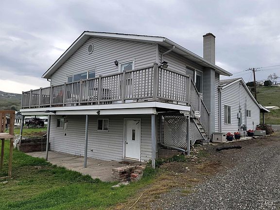 4th image of 3015 Clemans Rd