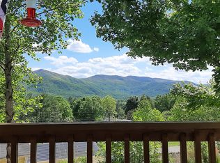 125 Lat Ln, Black Mountain, NC 28711