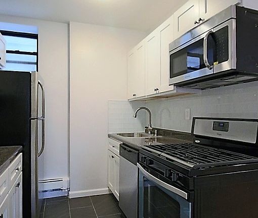 4th image of 1186 Putnam Ave APT 1C