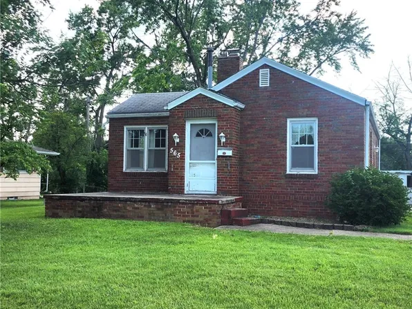 565 N Lake Shore Dr, Decatur, IL 62521