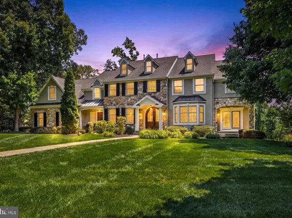 24 Winding Way, Mullica Hill, NJ 08062