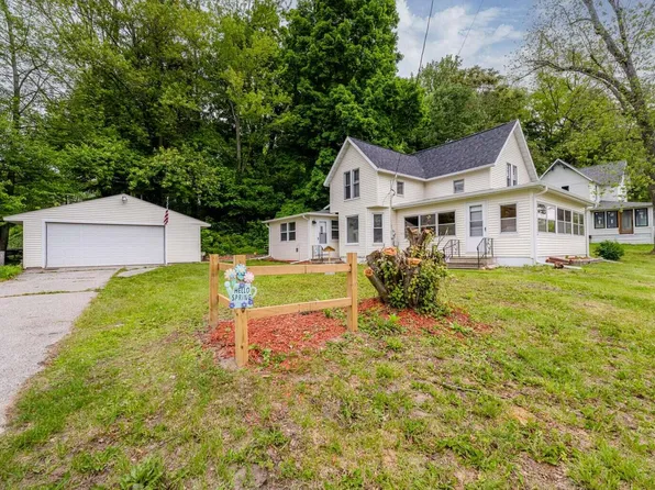 5454 N Watervliet Rd, Watervliet, MI 49098