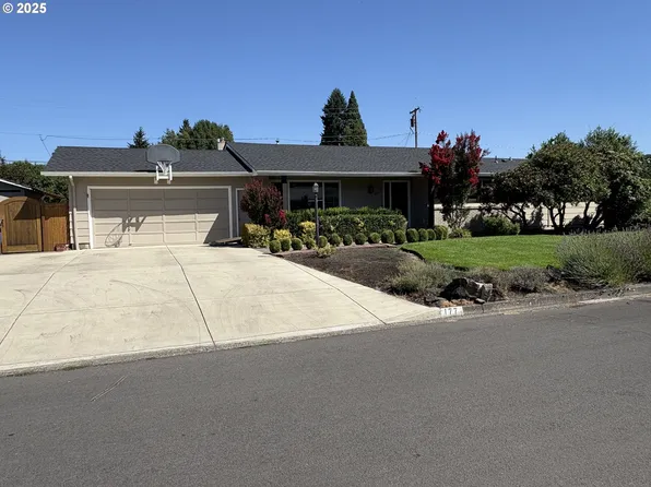 177 E Anchor Ave, Eugene, OR 97404