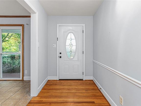 4th image of 1222 Jefferson Rd