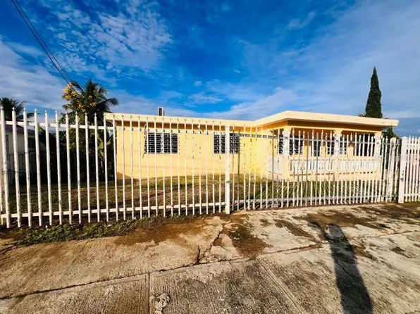 1 Calle, Guanica, PR 00653