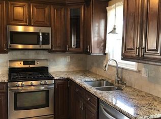 14 Crest Cir, Worcester, MA 01603