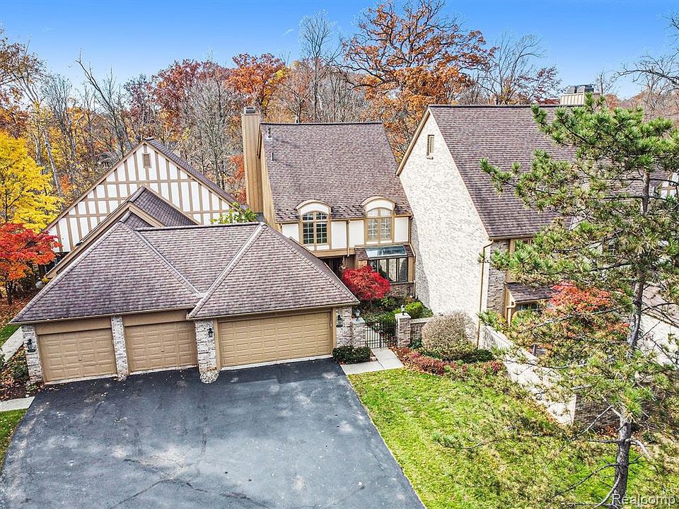 22205 Village Pines Dr, Franklin, MI 48025 Zillow