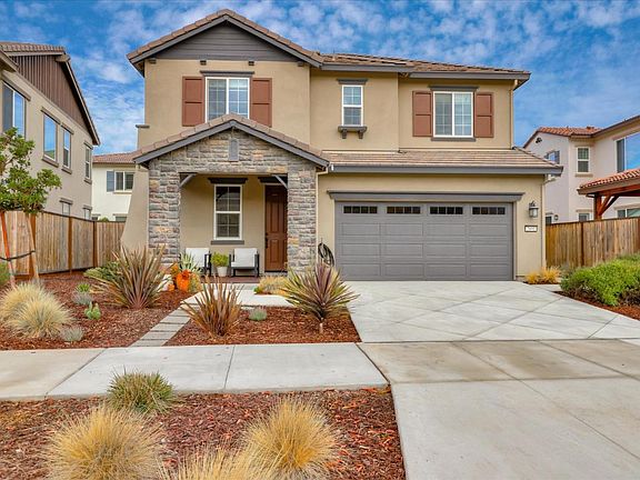 2nd image of 2691 Grassland Way