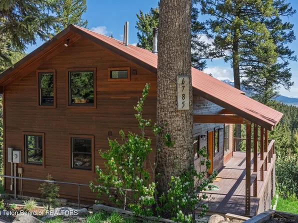 6785 W Lupine Trl, Wilson, WY 83014