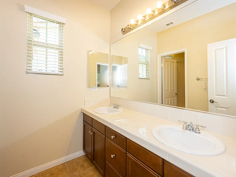 6186 Blue Dawn Trl — Photo 29