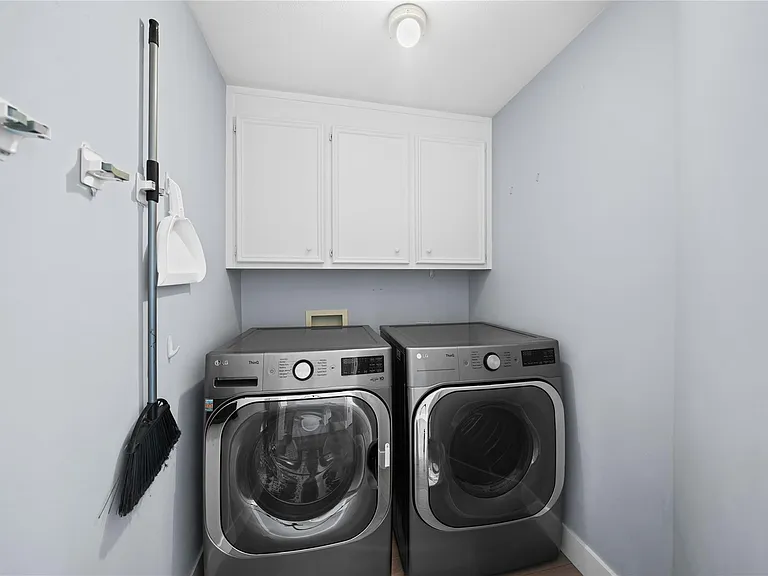 3006 Brooks Ct — Photo 26