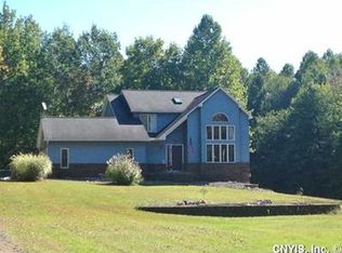 8854 Fenner Rd, Baldwinsville, NY 13027
