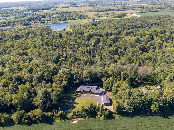 7761 E Miller Ln, Hobart, IN 46342