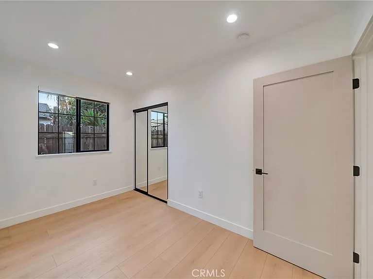 15741 Valerio St — Photo 17