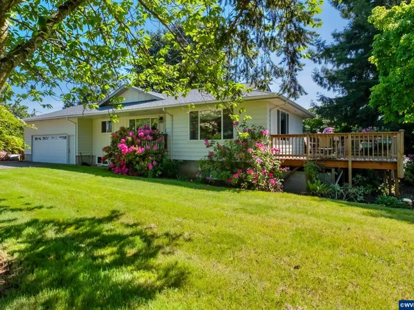 34207 Pennington Ln, Lebanon, OR 97355