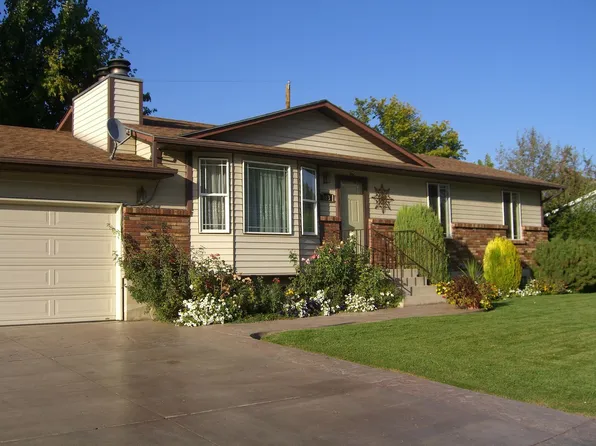 183 E Angel St, Sandy, UT 84070