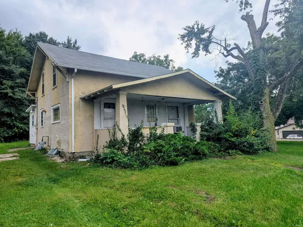 2206 E Lincoln Ave, Goshen, IN 46528