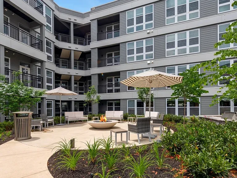 Canvas Valley Forge, 55+ — Photo 16
