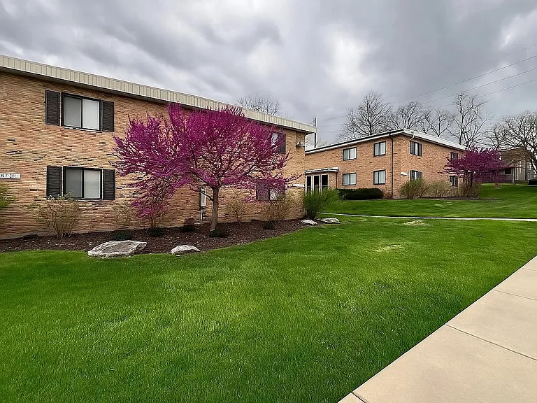 8742 Brentshire Walk — Photo 11
