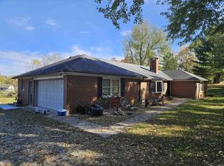 1136 W 9th St, Rochester, IN 46975