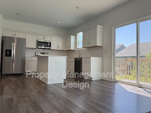 730 SE Booth Ave Photo 1