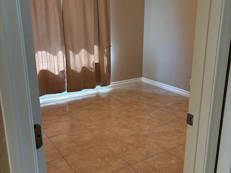 15431 Lorraine Way — Photo 14