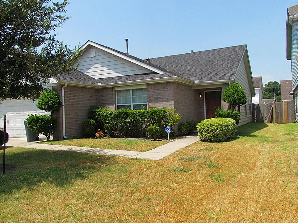 1st image of 15815 Vinemoss Ln