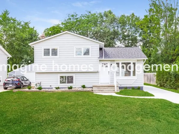 915 Lloyd Ave, Aurora, OH 44202