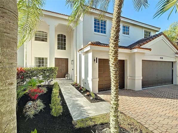 1598 Sandpiper Cir