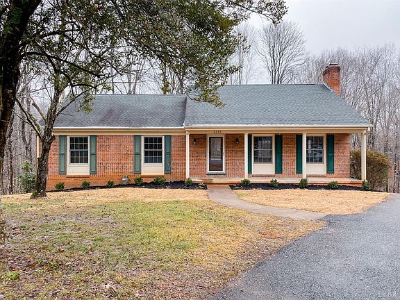 2nd image of 2220 Cambridge Pl