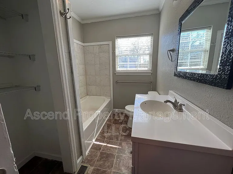 401 Tacoa Ave — Photo 21