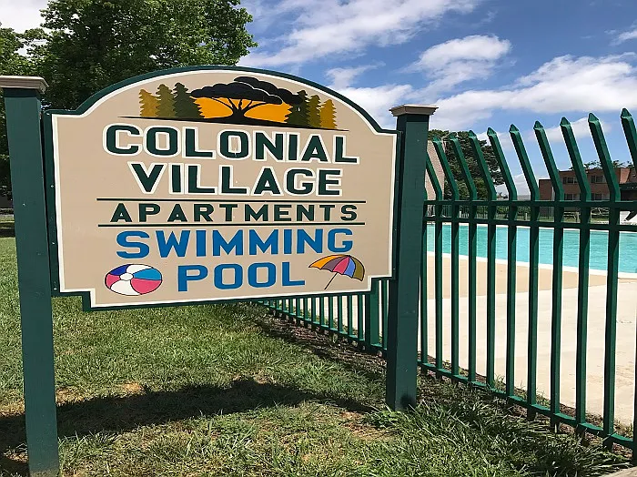 Colonial Village Apartments — Photo 11