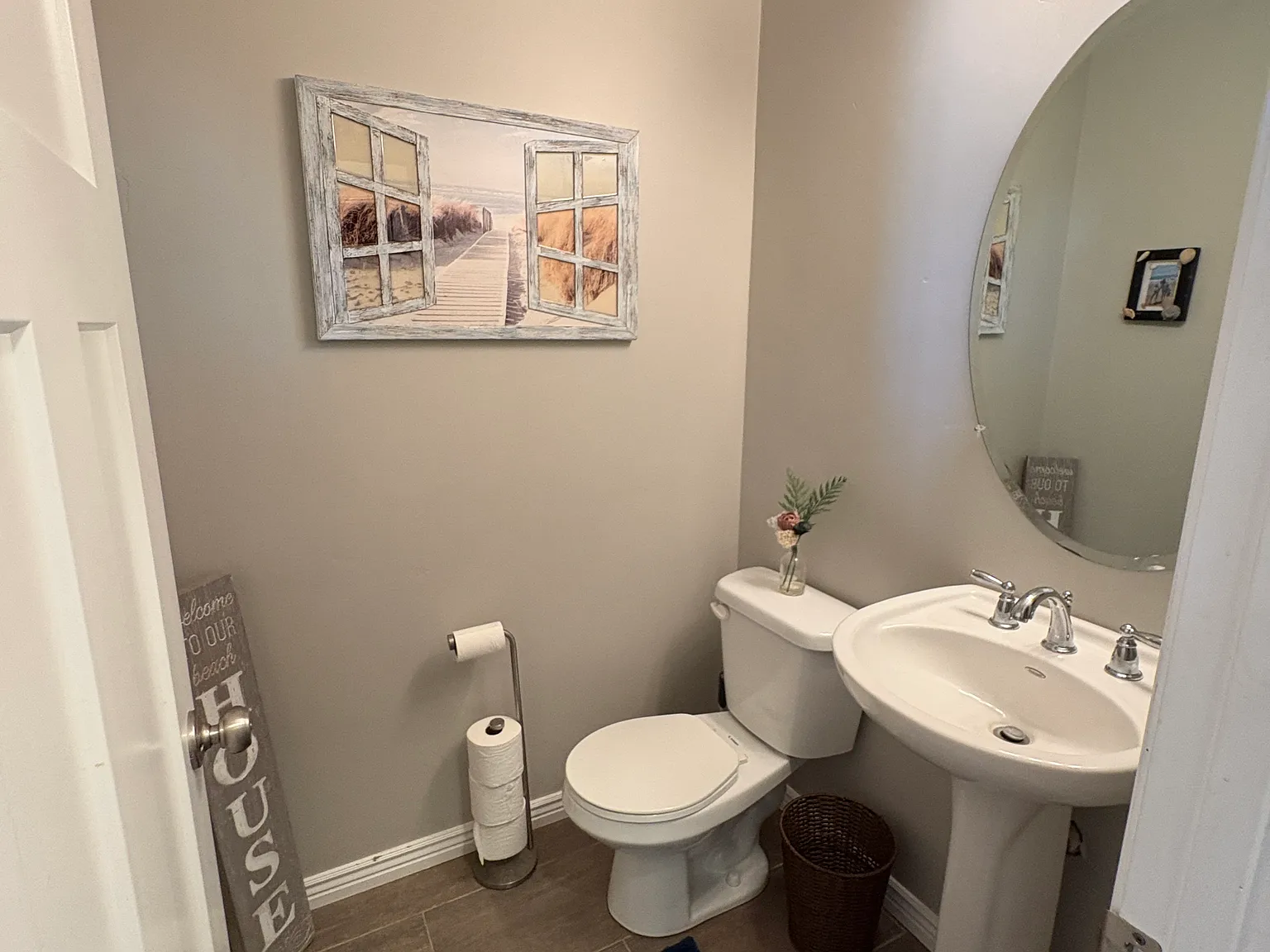 1217 Hillshire Dr — Photo 2