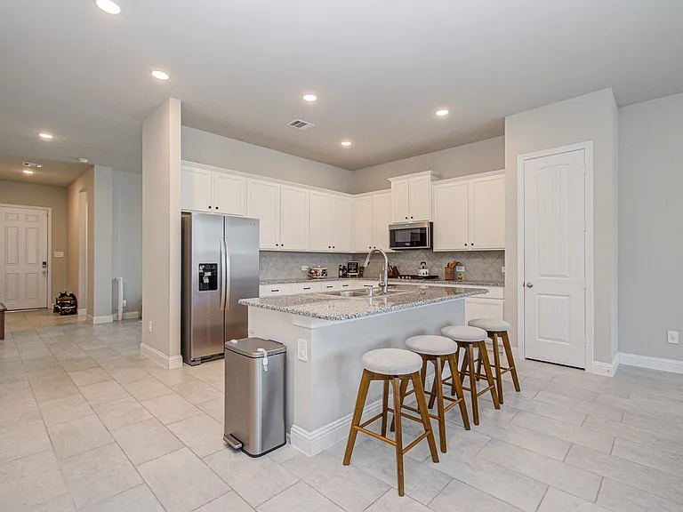 10442 Eastern Bluestar Dr — Photo 16