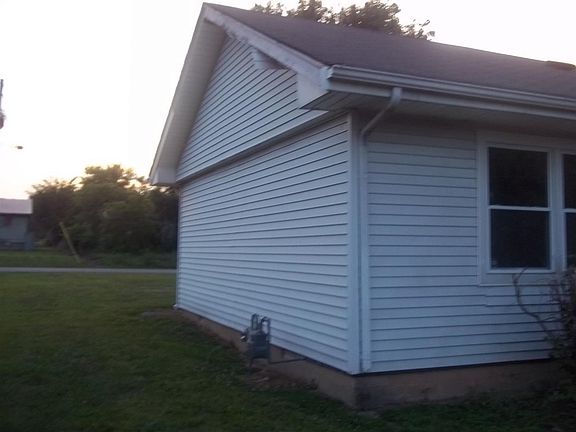 2nd image of 597 Chris Dr