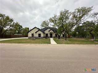 354 Airosa Dr, Morgans Point Resort, TX 76513